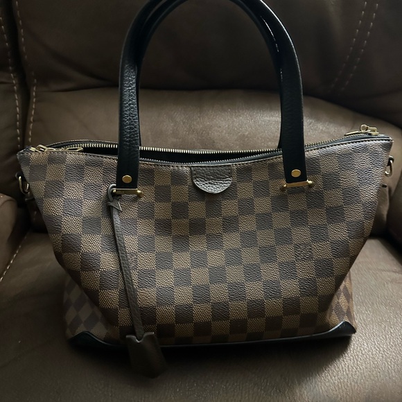 Damier Ebene Hyde Park Bag - Picture 6 of 8